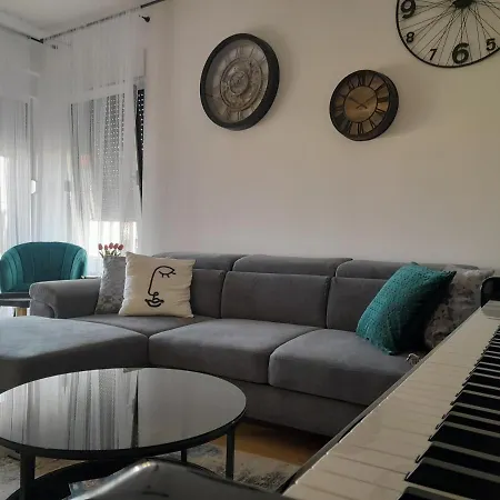 Piano Penthouse Apartment