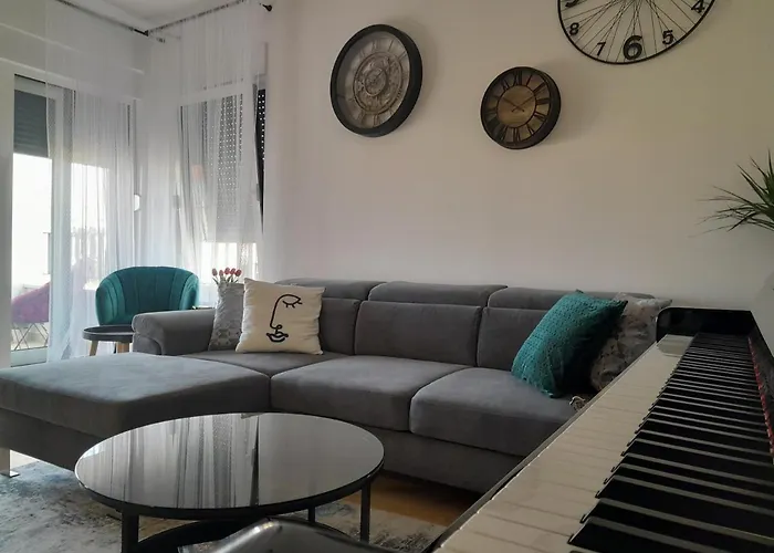 Piano Penthouse Apartment